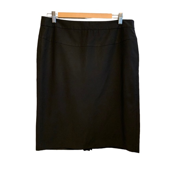 Club Monaco Black Wool Skirt Pleated Back - Picture 2 of 6